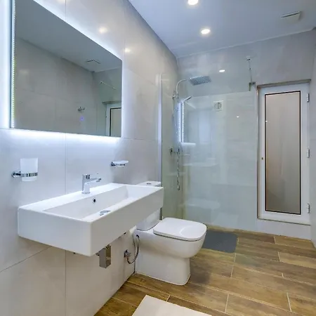 Apartmán Kapitali 33a